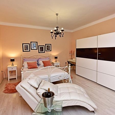 Apartments Villa Herak Porec Bagian luar foto